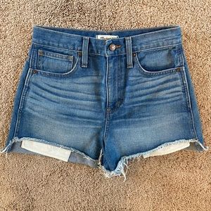 COPY - 🥂Madewell size 26 high waist summer cut offs